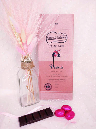 menu tablette de chocolat rose et marron vertical